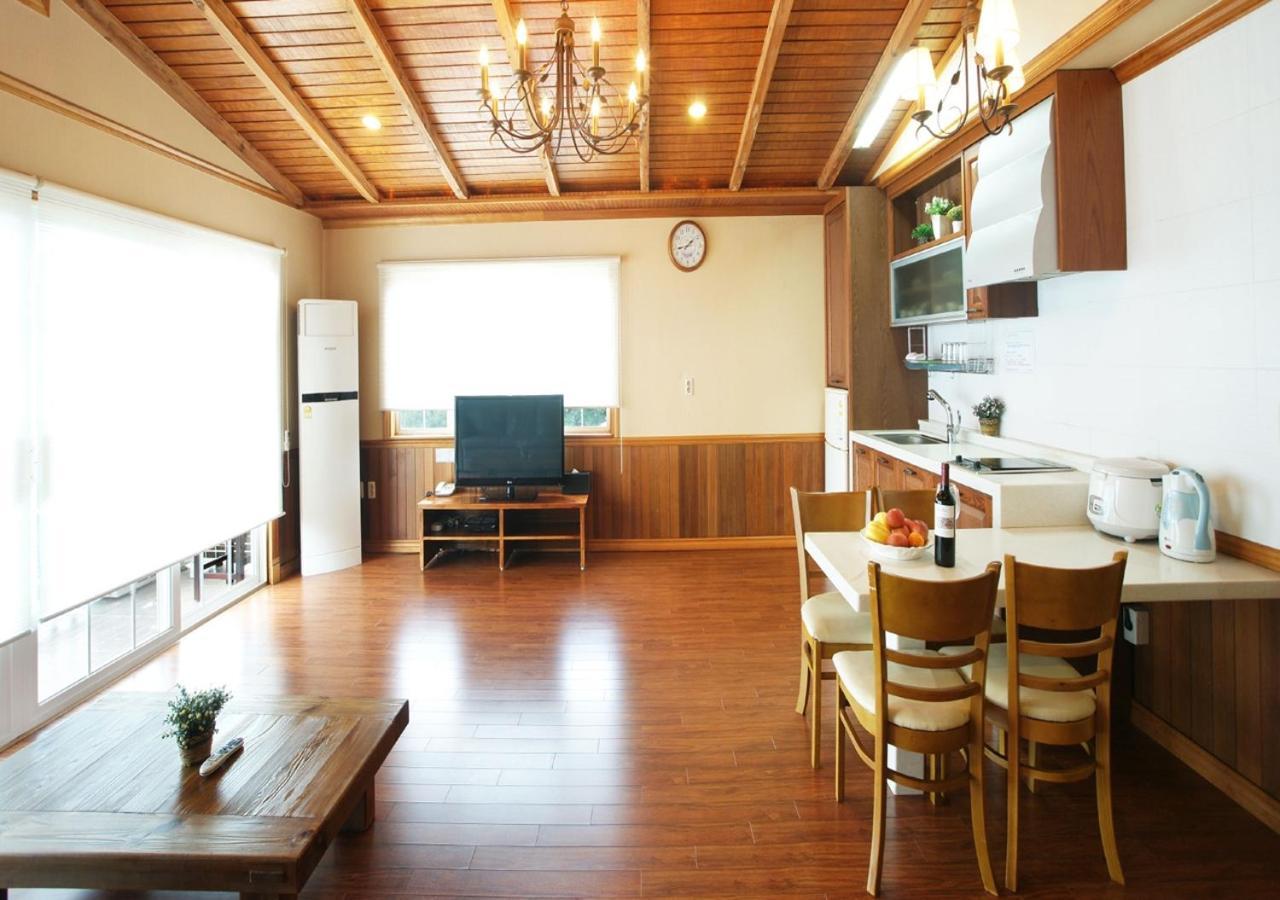 Uts Village Jeju Eksteriør billede