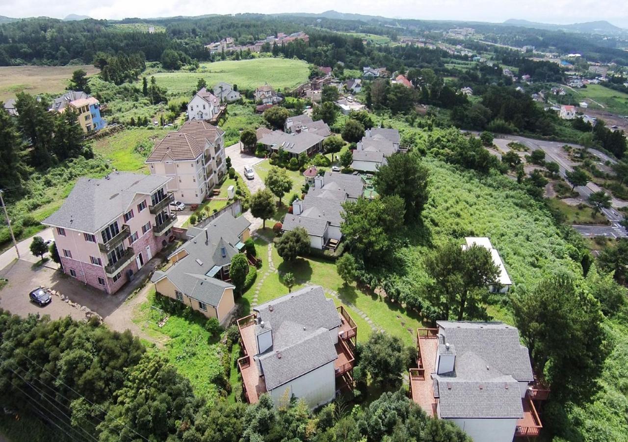 Uts Village Jeju Eksteriør billede