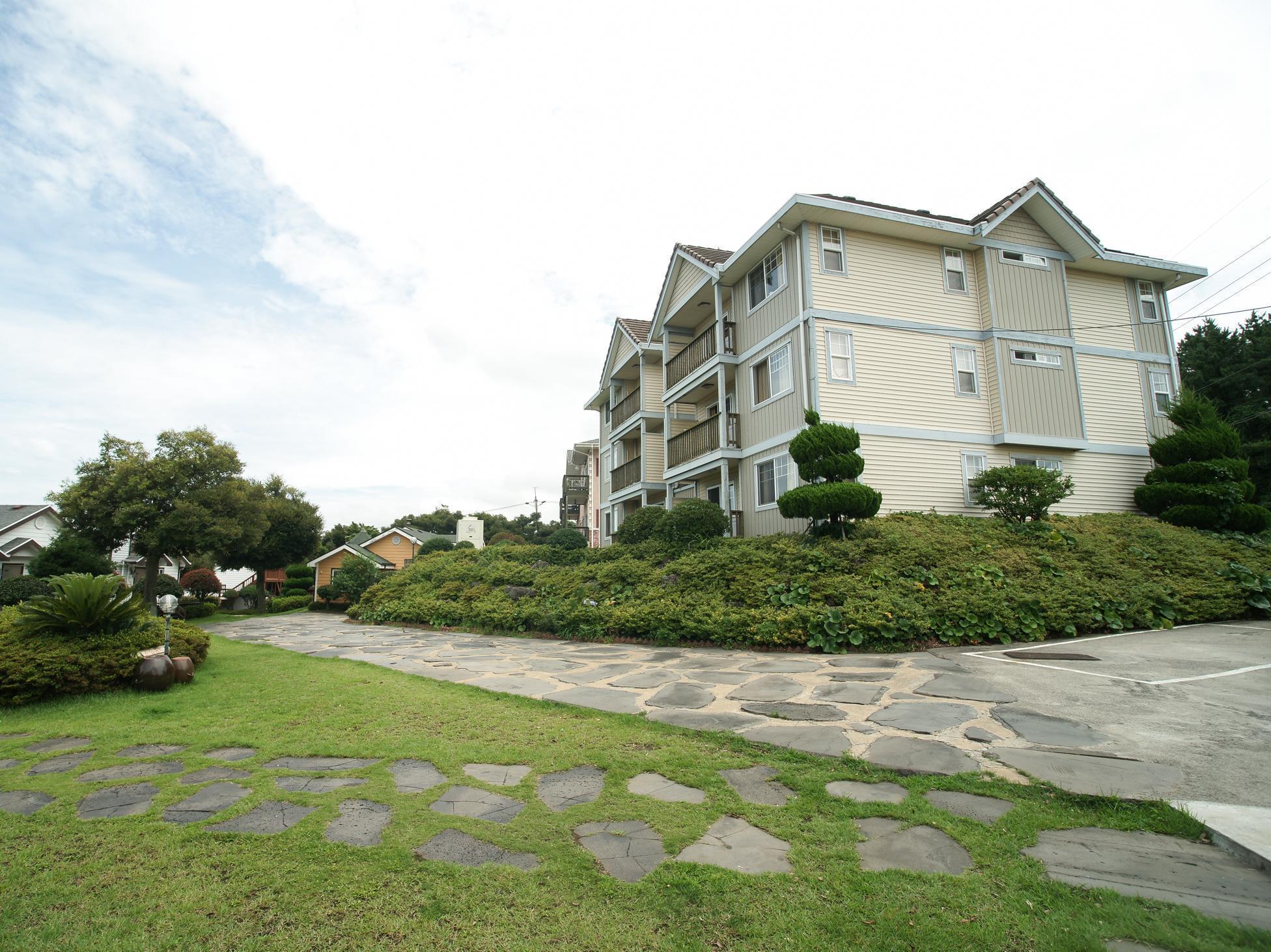 Uts Village Jeju Eksteriør billede