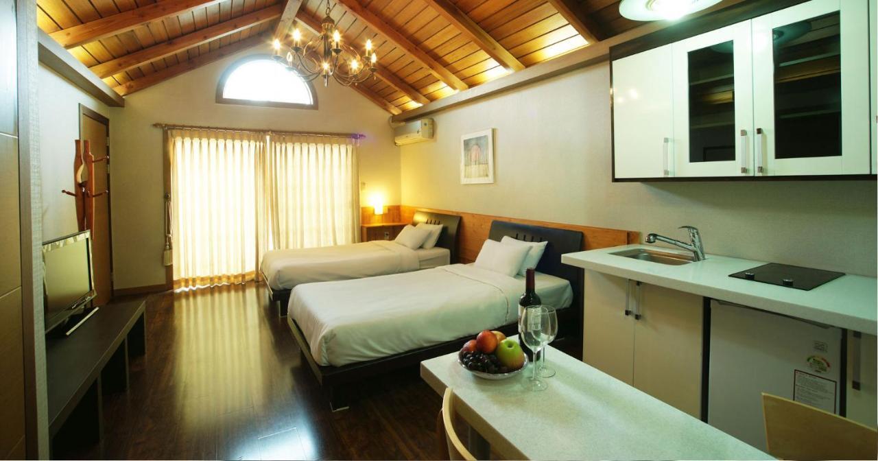 Uts Village Jeju Eksteriør billede